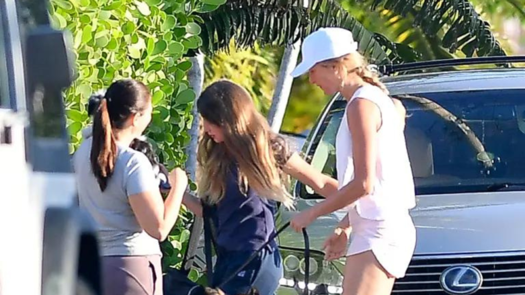 Bündchen also saw her daughter, Vivian, prior to getting pulled over.