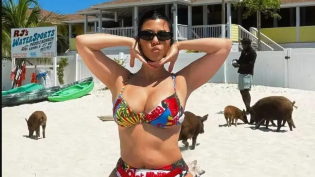 Kourtney Kardashian In bikini