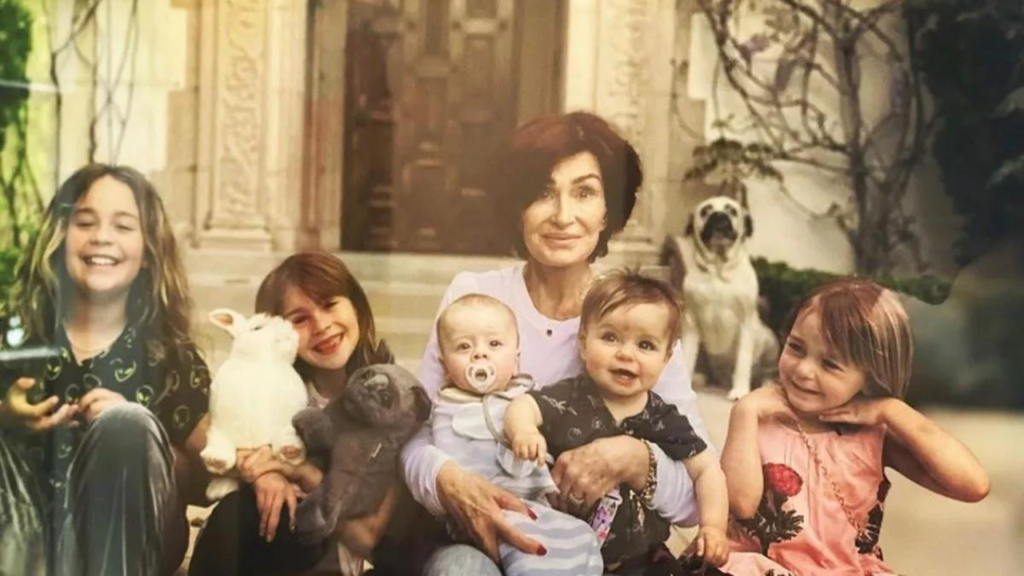 Osbourne with her five grandkids